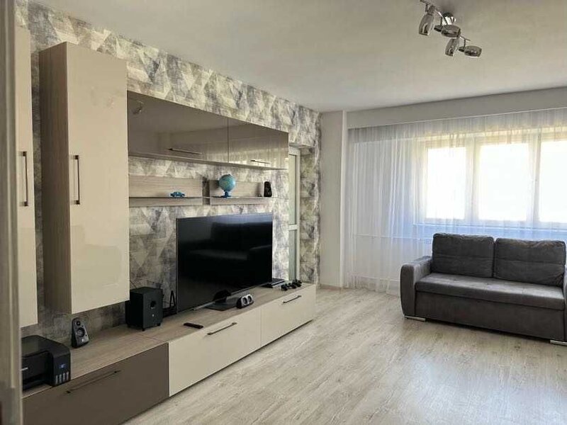 Sebastian Apartament 3 camere  langa Parcul Sebastian 76 mp  Bloc 2001